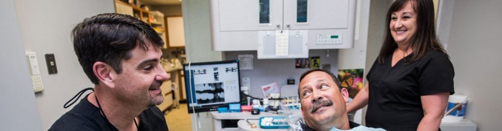 emergency dentistry, tooth and jaw pain, chipped tooth repair, gum disease, cleaning, checkup